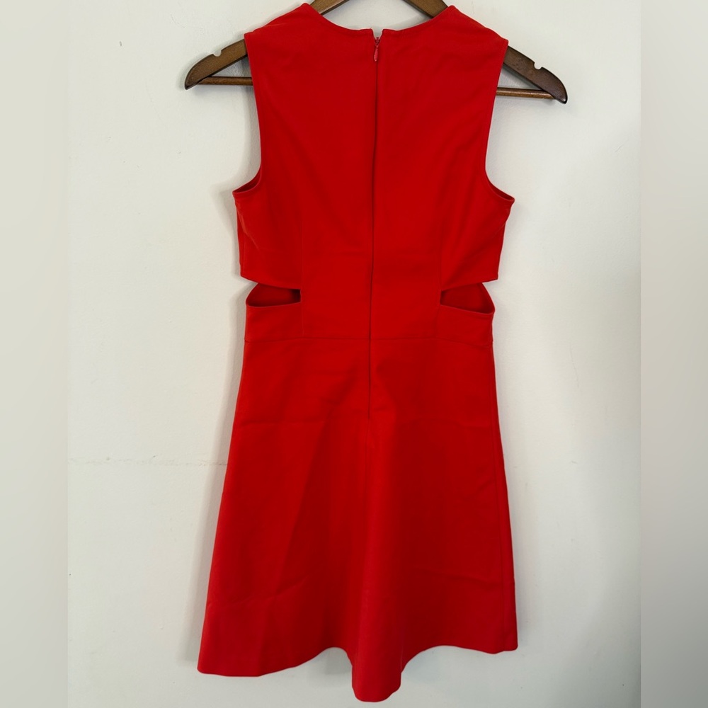 1. State vibrant red contemporary midi dress side cutouts V neck front pleat XS - Picture 2 of 8